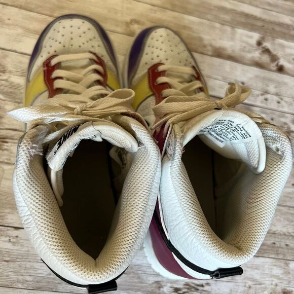 NIKE Dunk High Women’s 9 Summit White Black Red FD0802-100 Shoes Trainers - Picture 7 of 15